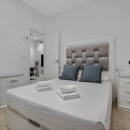 Apartment In La Carihuela Near The Torremolinos
